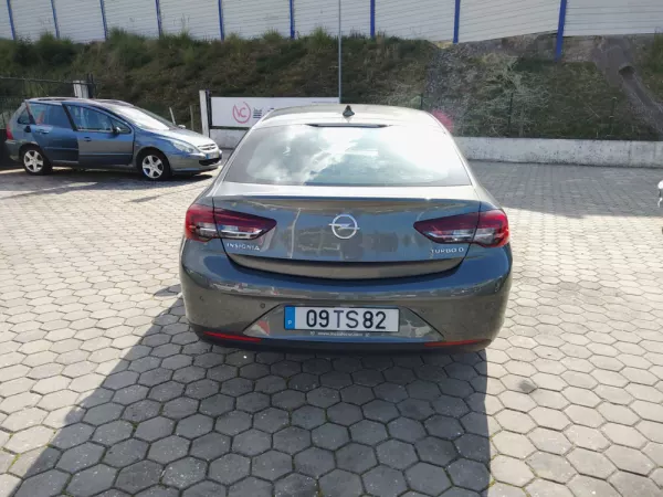 Opel Insignia Grand Sport 1.6 CDTi Selective 10
