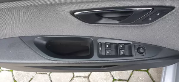 SEAT Leon 1.6 TDi Style S/S 42