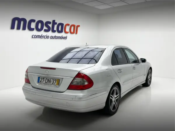 Mercedes-Benz E 280 Avantgarde 3