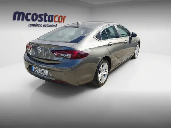 Opel Insignia Grand Sport 1.6 CDTi Selective 10