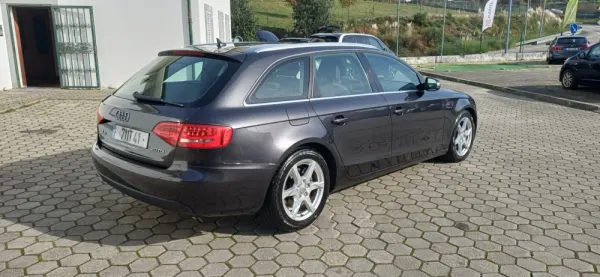 Audi A4 Avant 2.0 TDI Sport 7