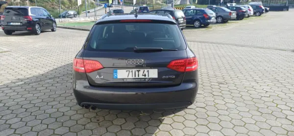 Audi A4 Avant 2.0 TDI Sport 11
