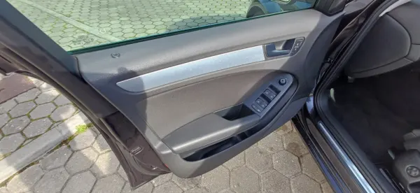 Audi A4 Avant 2.0 TDI Sport 30