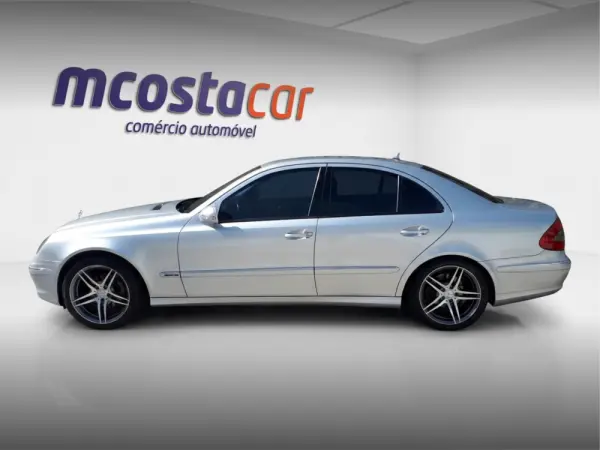 Mercedes-Benz E 280 Avantgarde 4