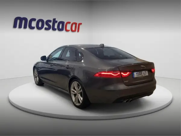Jaguar XF 2.0 D R-Sport Aut. 6