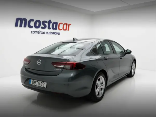 Opel Insignia Grand Sport 1.6 CDTi Selective 13