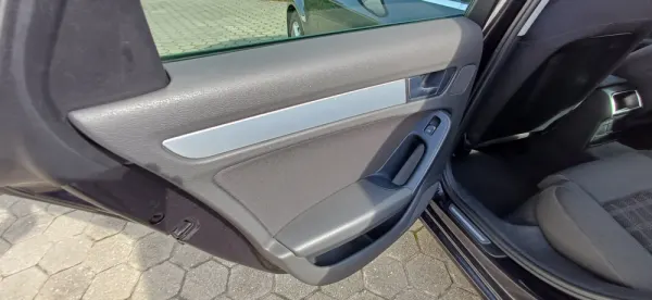 Audi A4 Avant 2.0 TDI Sport 28