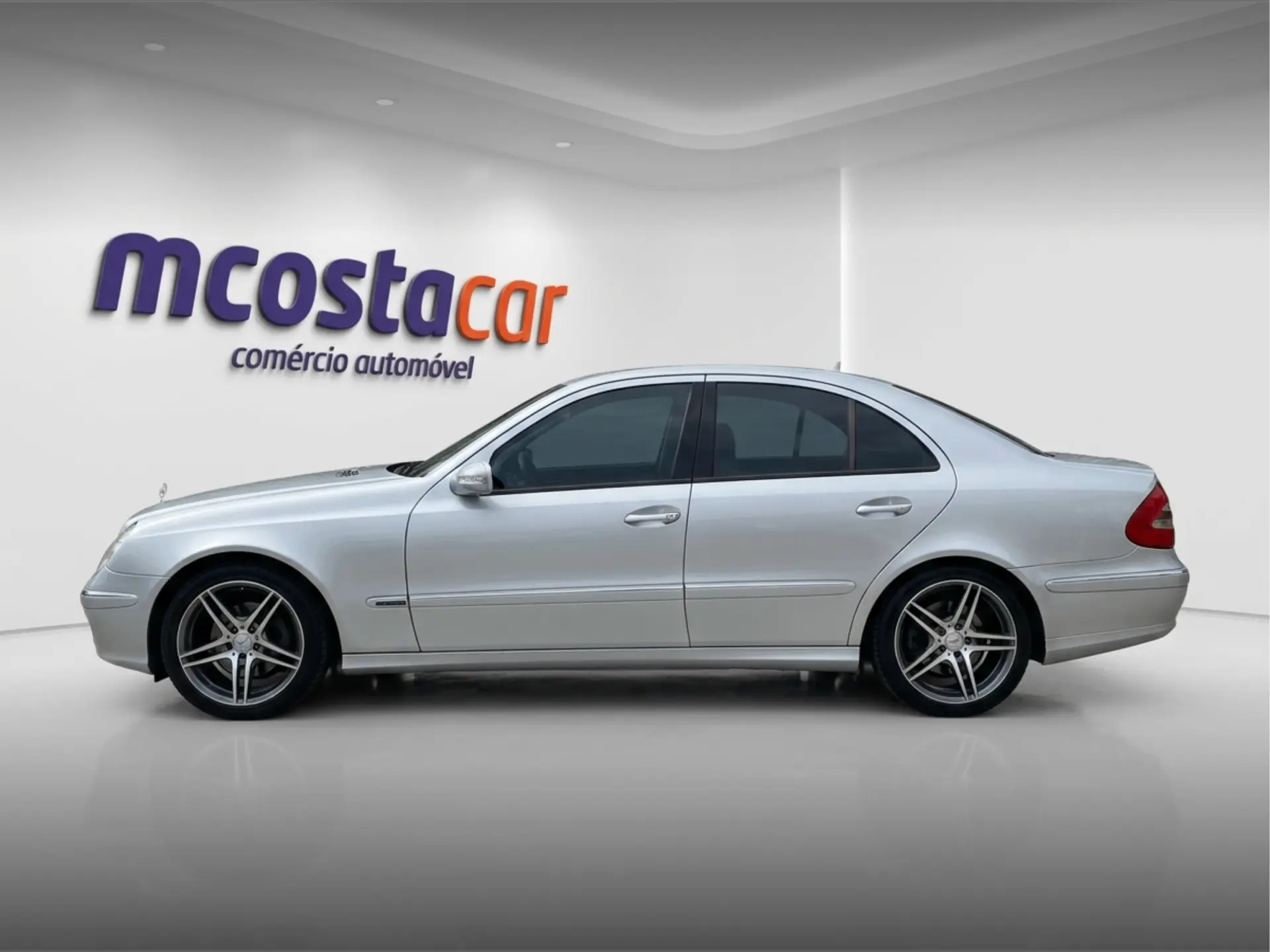 Mercedes-Benz E 280 Avantgarde 6