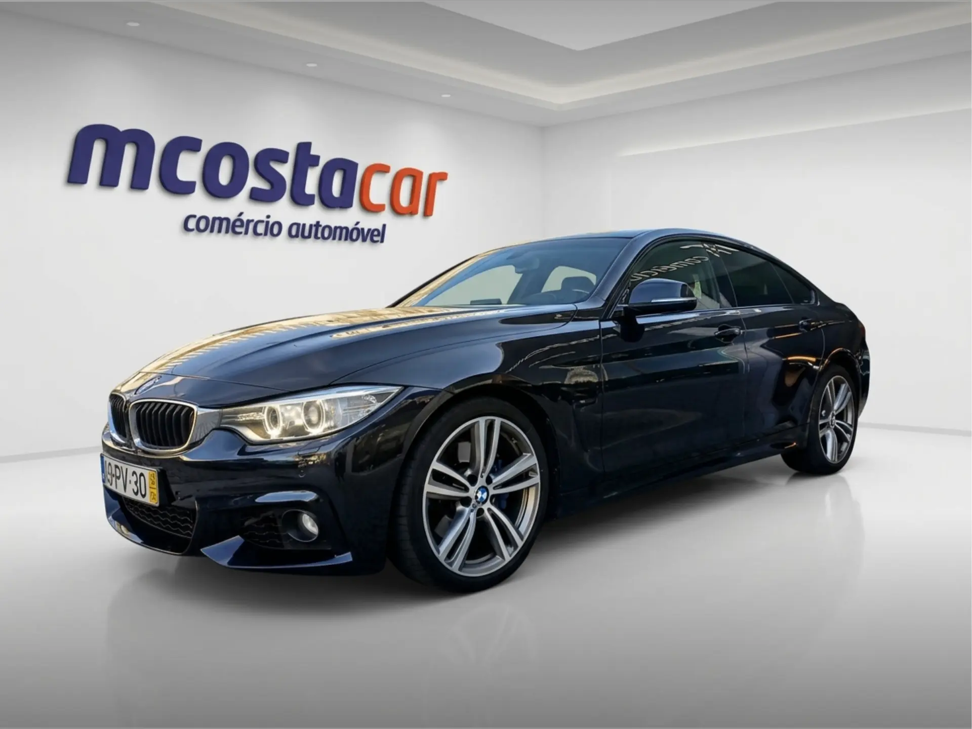 BMW 418 Gran Coupé d Pack M Auto 9