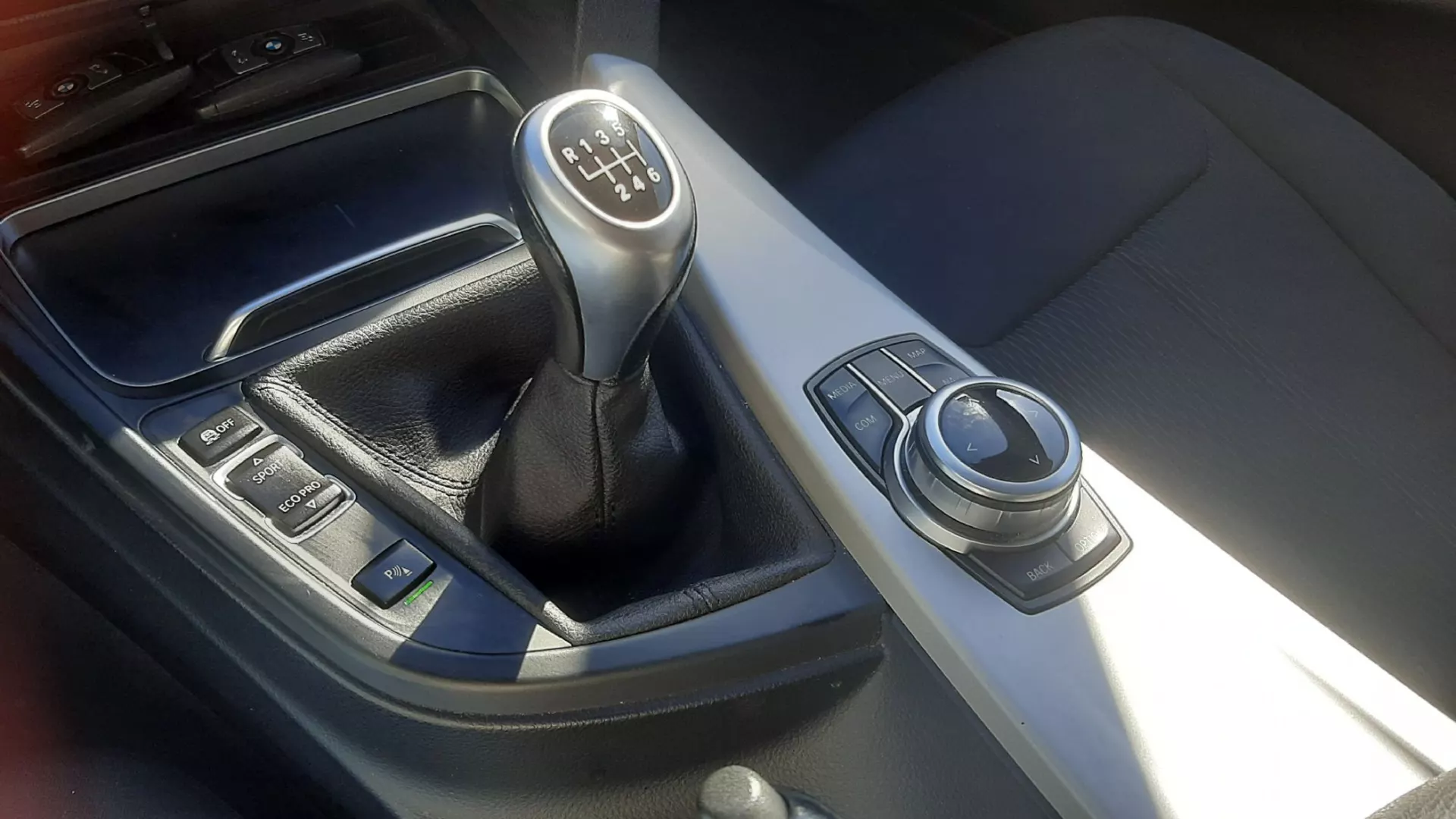 BMW 318 d Touring Advantage 20