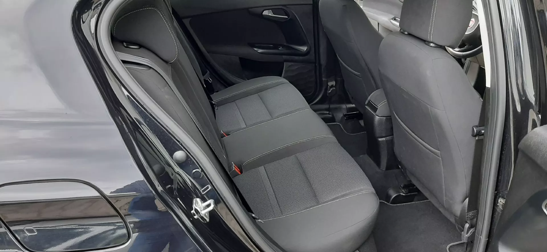 Fiat Tipo 1.3 M-Jet Lounge Tech 29