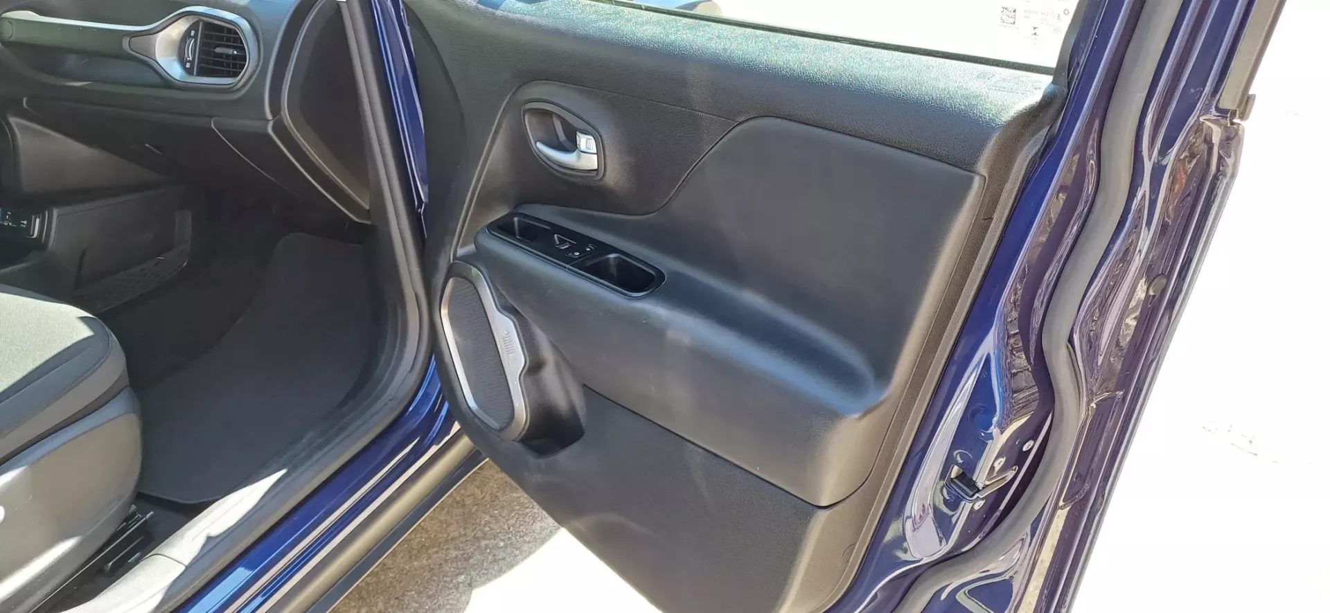 Jeep Renegade 1.6 MJD Limited S DCT 29