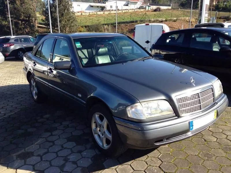 Mercedes-Benz C 200 3