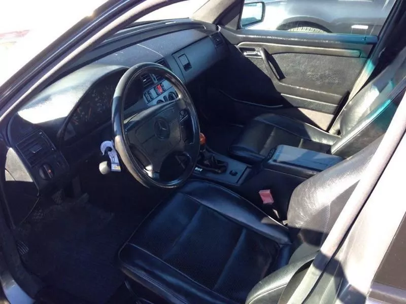 Mercedes-Benz C 200 8