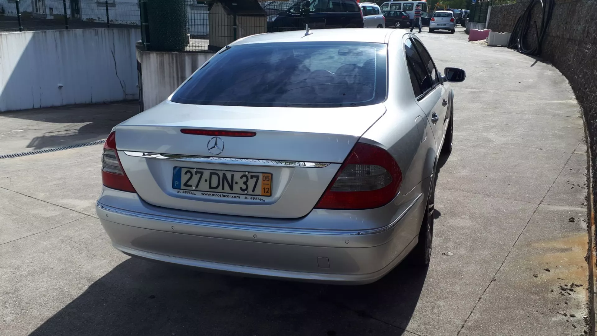 Mercedes-Benz E 280 Avantgarde 10