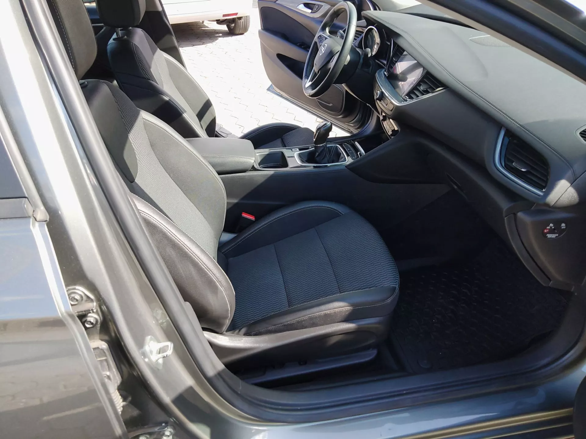 Opel Insignia Grand Sport 1.6 CDTi Selective 23