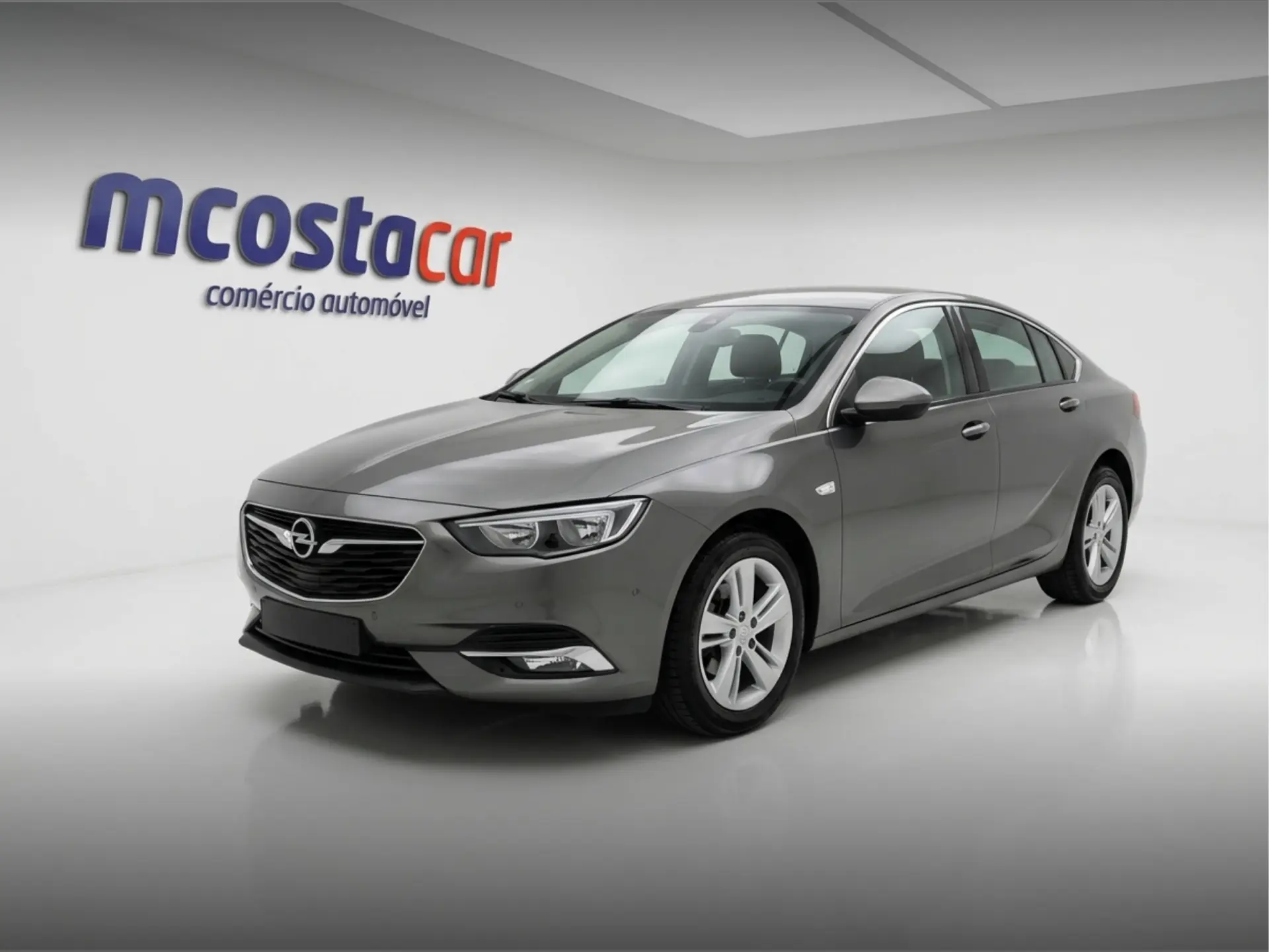 Opel Insignia Grand Sport 1.6 CDTi Selective 1