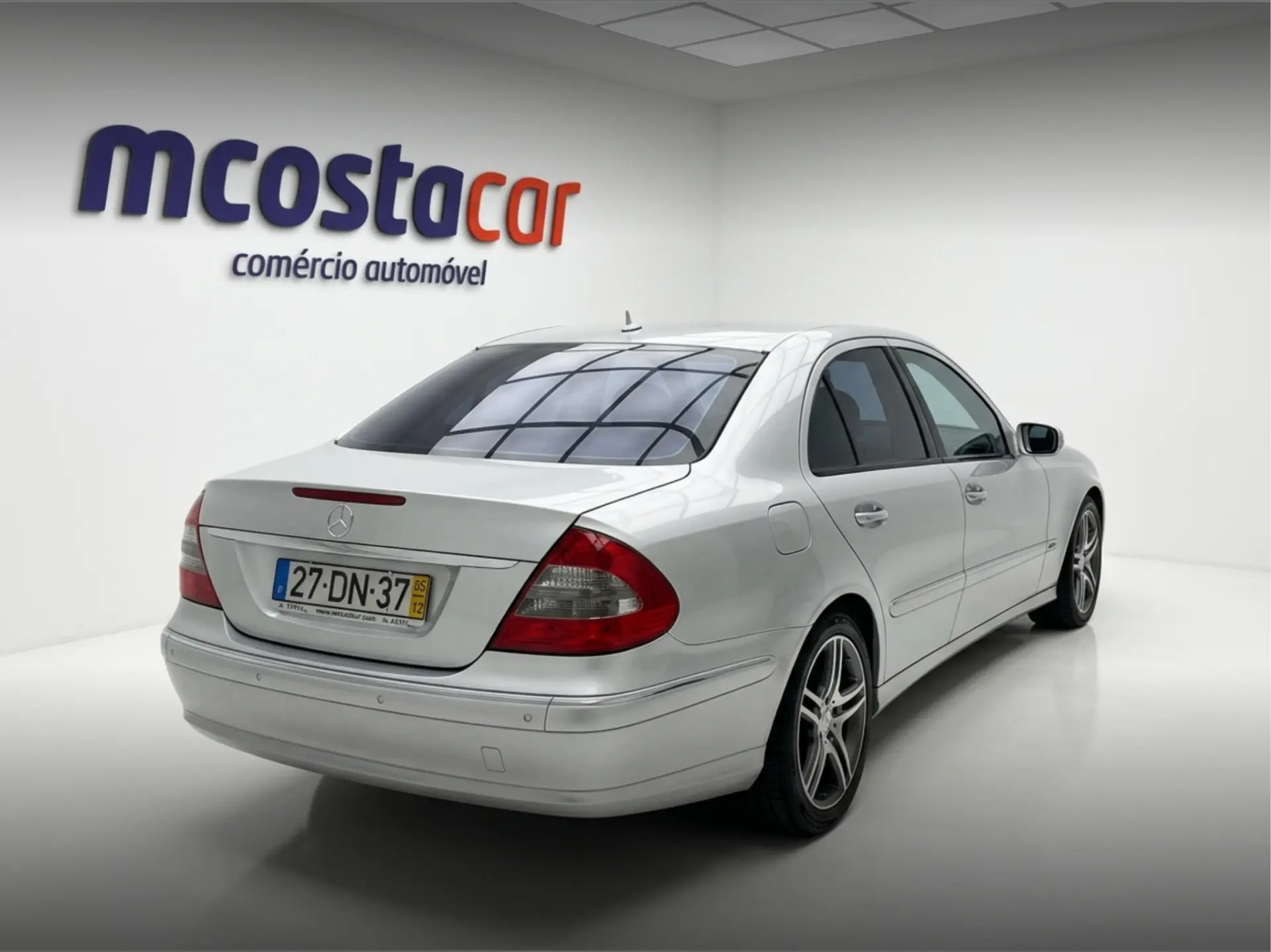 Mercedes-Benz E 280 Avantgarde 3