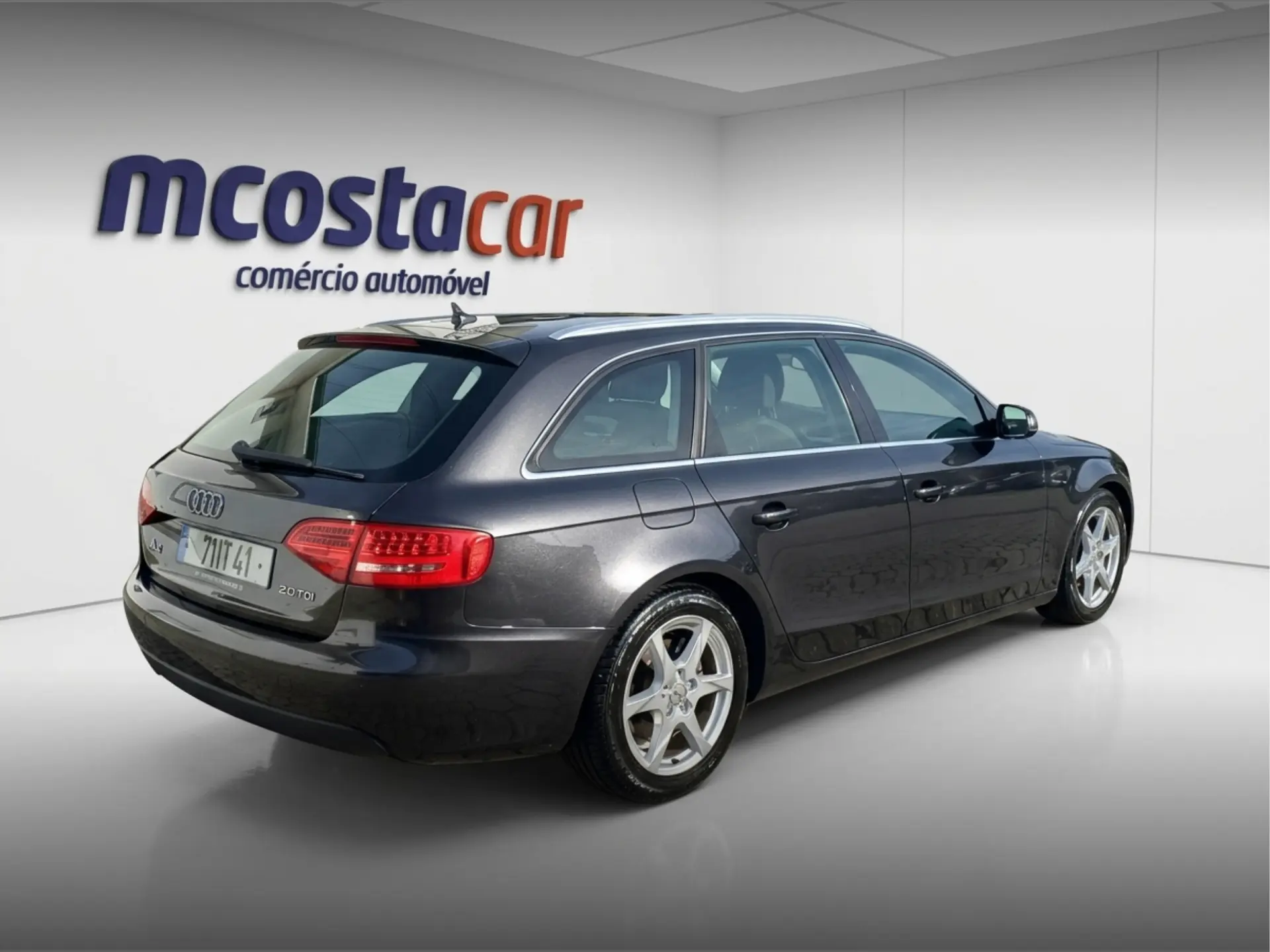 Audi A4 Avant 2.0 TDI Sport 4