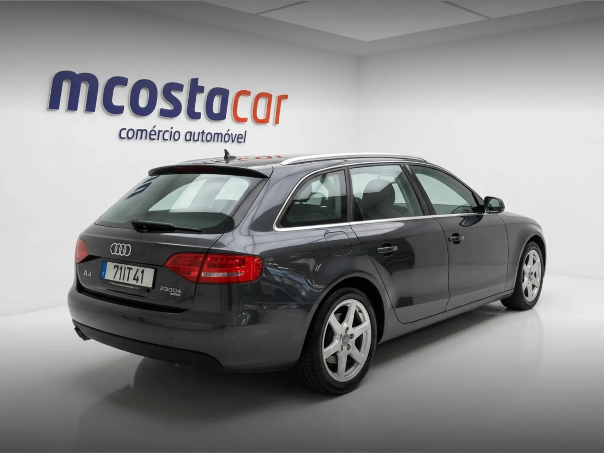 Audi A4 Avant 2.0 TDI Sport 8