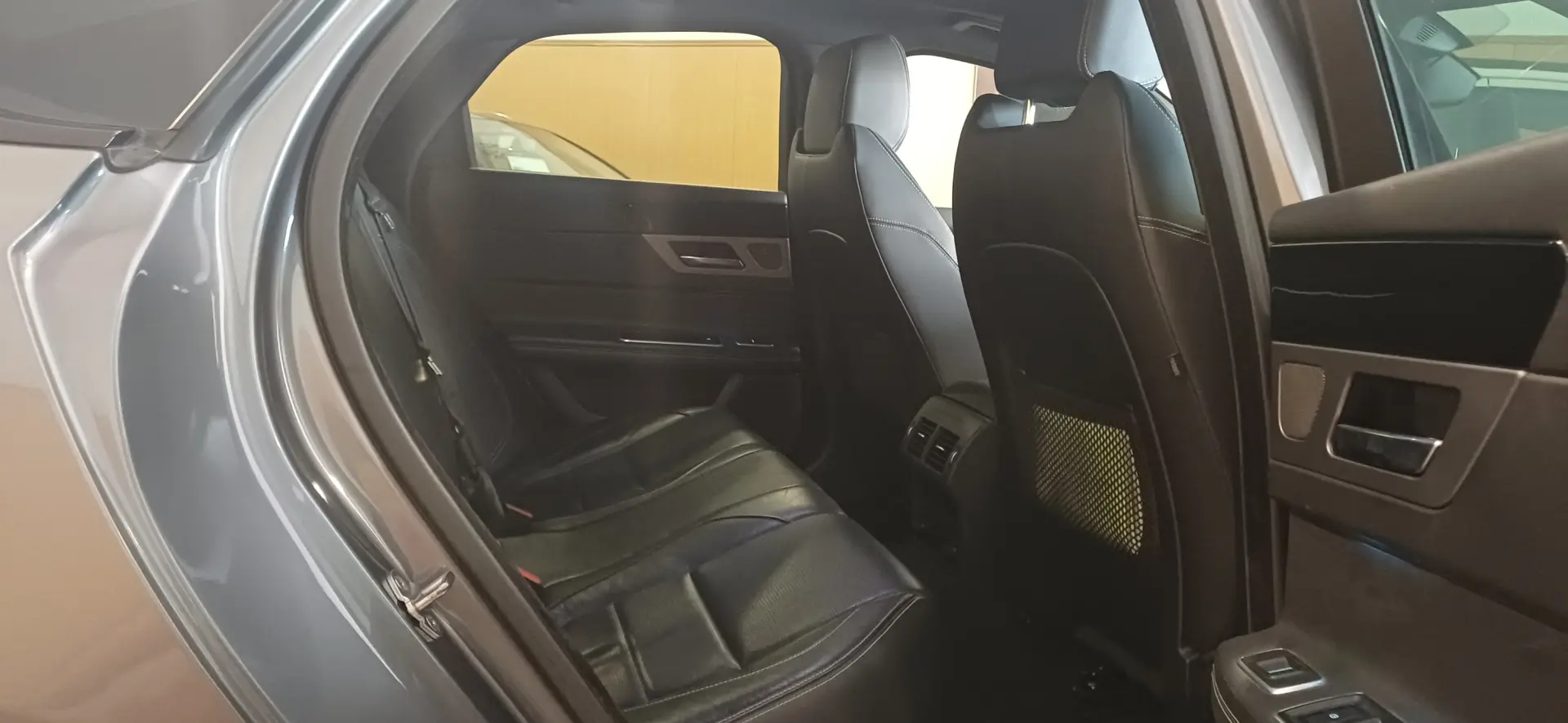 Jaguar XF 2.0 D R-Sport Aut. 25