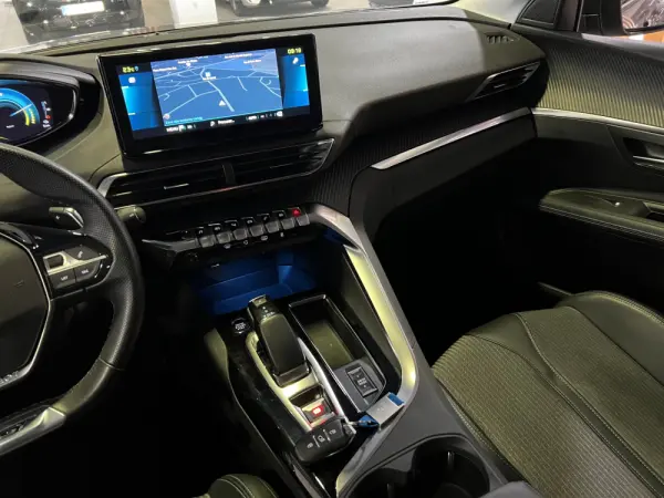 Peugeot 3008 1.6 Hybrid GT e-EAT8 22