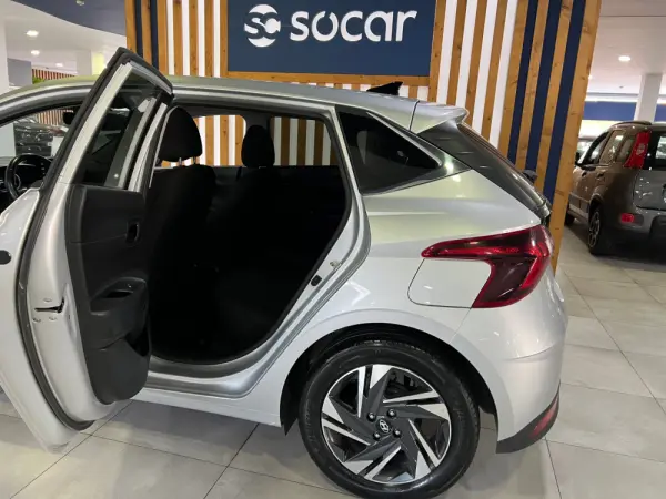 Hyundai i20 1.2 Comfort 13