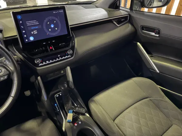 Toyota Corolla Cross exclusive 20