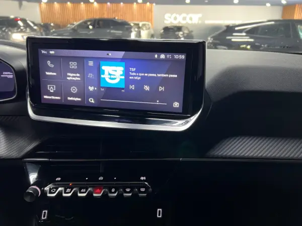 Peugeot 2008 1.2 Hybrid Allure e-DCS6 22
