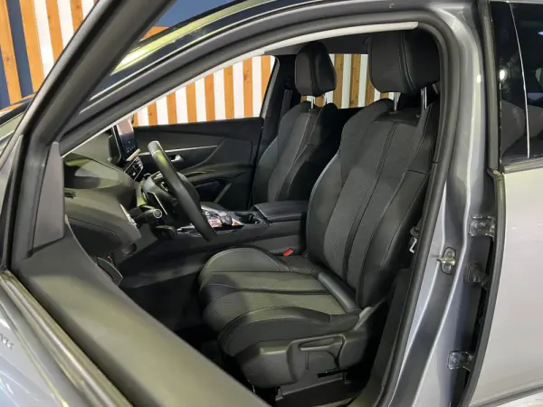 Peugeot 3008 1.6 Hybrid GT e-EAT8 12