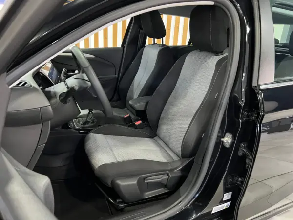 Opel Corsa 1.2 Elegance 10