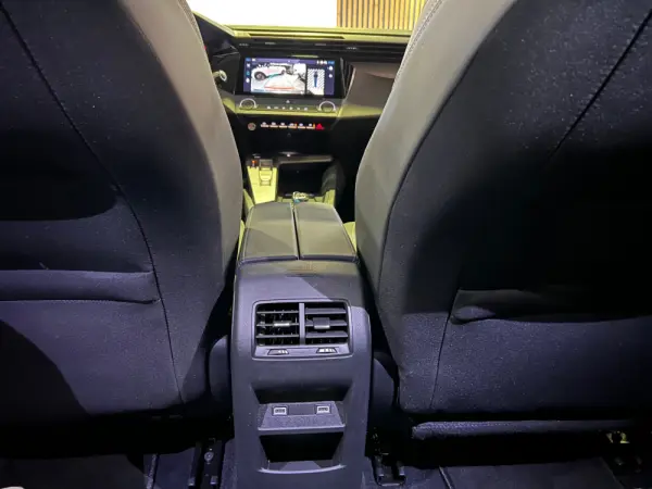 Peugeot 308 SW 1.2 Hybrid Allure e-DCS6 20