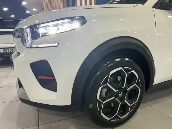 Citroën C3 1.2 Turbo Max16 4