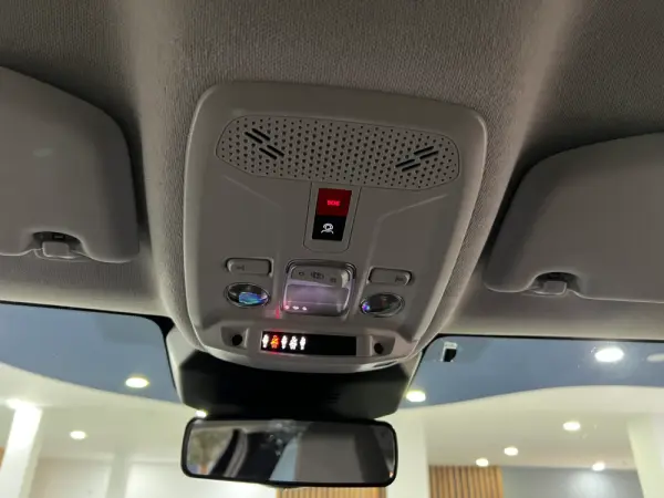 Citroën C4 1.2 Hybrid Plus e-DSC6 27