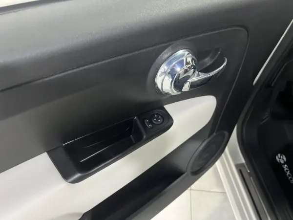 Fiat 500C 1.0 Hybrid Dolcevita 25