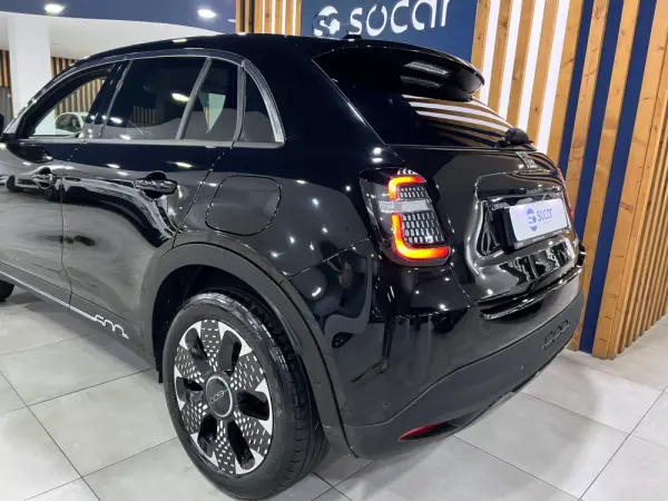 Fiat 600 1.2 Hybrid La Prima 5