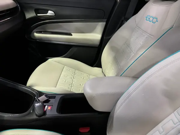 Fiat 600 1.2 Hybrid La Prima 10