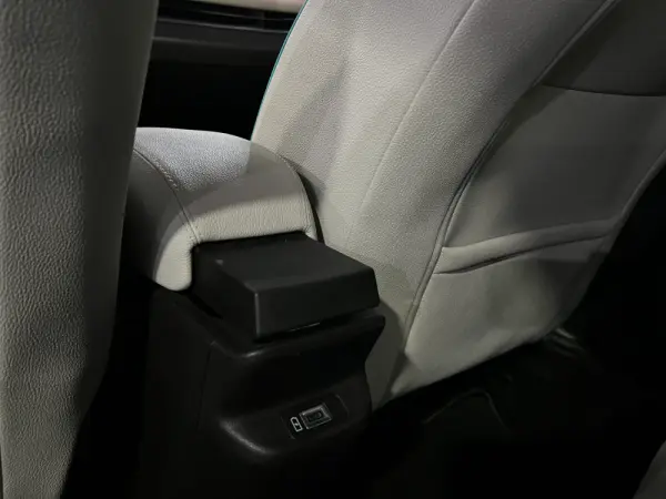 Fiat 600 1.2 Hybrid La Prima 26