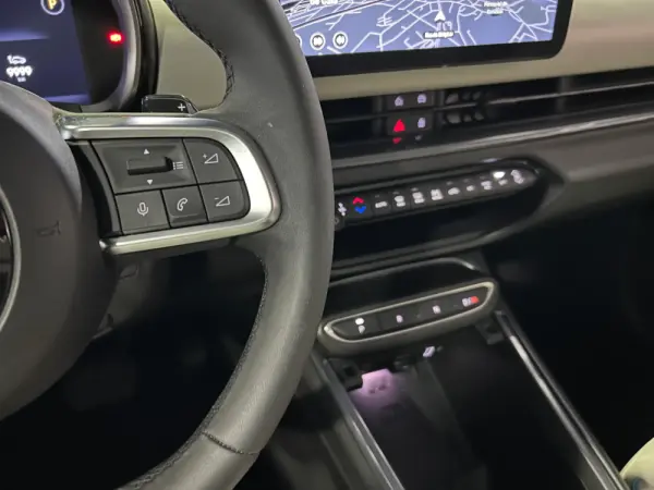 Fiat 600 1.2 Hybrid La Prima 17