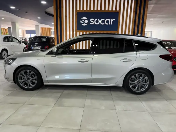 Ford Focus SW 1.0 EcoBoost MHEV ST-Line 8