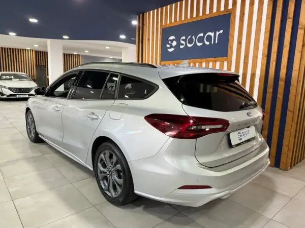 Ford Focus SW 1.0 EcoBoost MHEV ST-Line 5