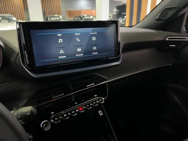 Peugeot 2008 1.2 PureTech Style 19