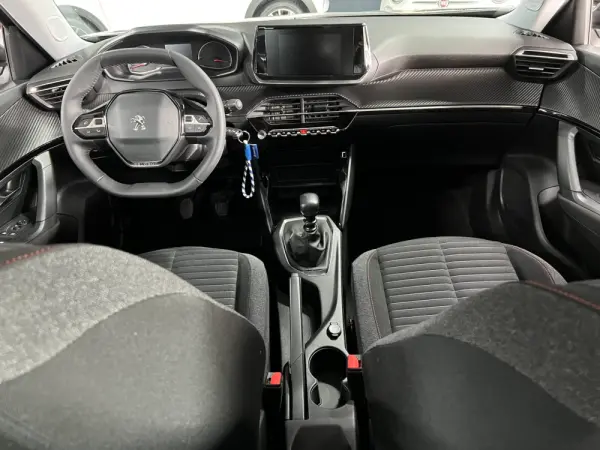 Peugeot 2008 1.2 PureTech Active Pack 6