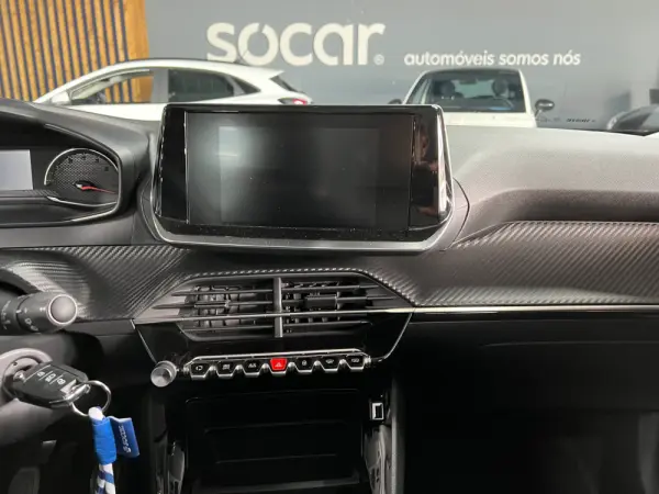 Peugeot 2008 1.2 PureTech Active Pack 14