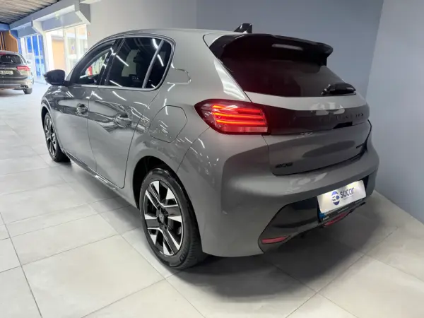 Peugeot 208 1.2 Hybrid Allure e-DCS6 4