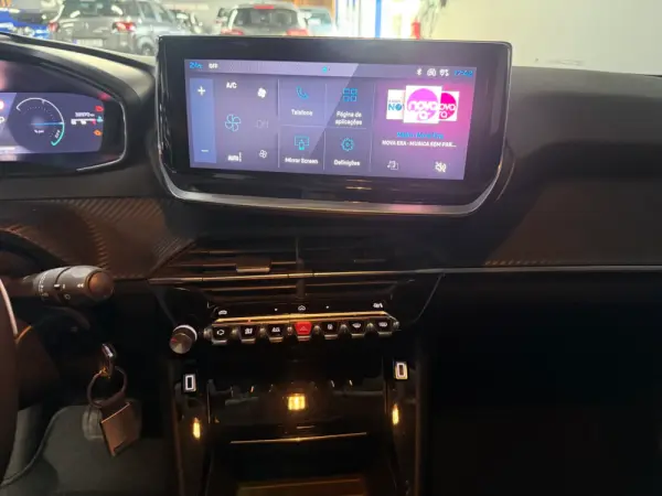 Peugeot 208 1.2 Hybrid Allure e-DCS6 11