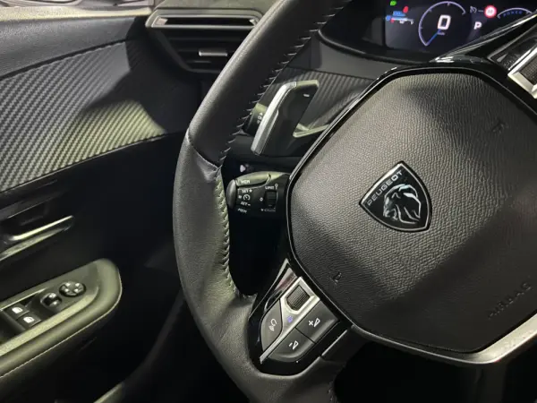 Peugeot 208 1.2 Hybrid Allure e-DCS6 18