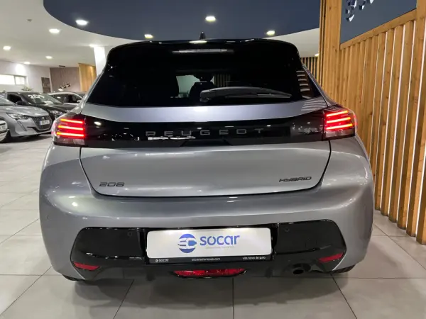 Peugeot 208 1.2 Hybrid Allure e-DCS6 8