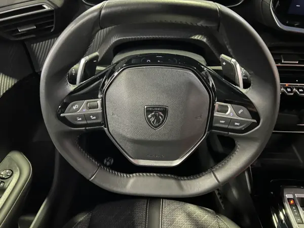 Peugeot 208 1.2 Hybrid Allure e-DCS6 14