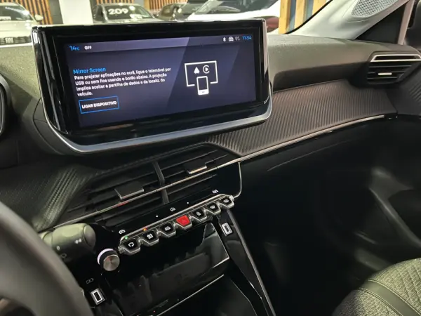 Peugeot 208 1.2 Hybrid Allure e-DCS6 23